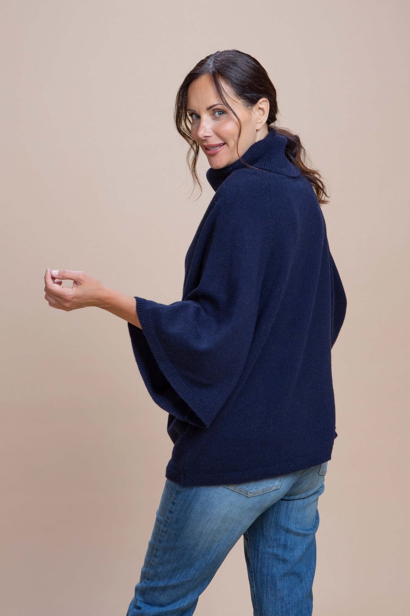Assisi - Kimono collo ad anello cashmere rigenerato