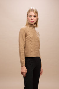 Dobbiaco - Dolcevita seamless (senza cuciture) con motivo aran + trecce sul davanti