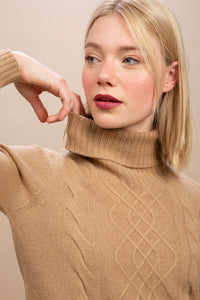 Dobbiaco - Dolcevita seamless (senza cuciture) con motivo aran + trecce sul davanti