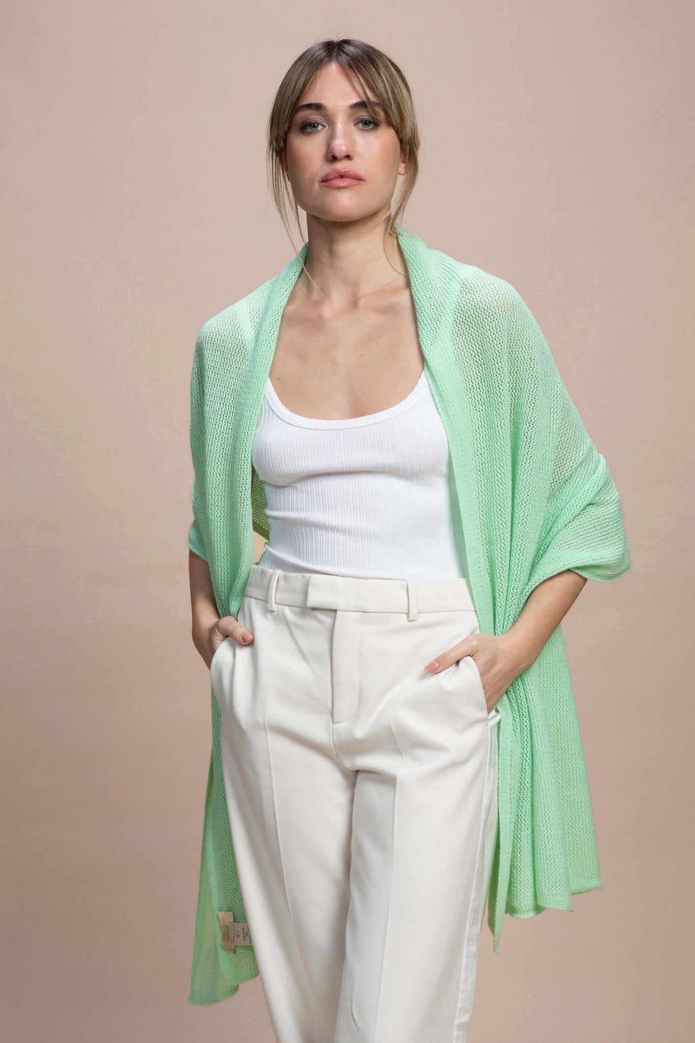 Sabaudia - Stola traforata leggera 100% Cashmere