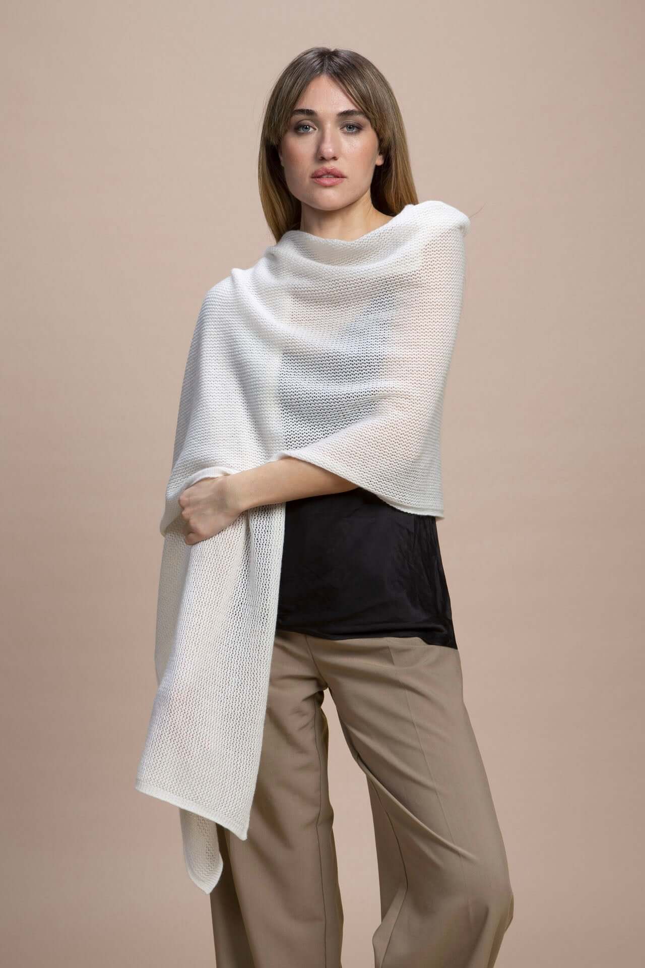 Sabaudia - Stola traforata leggera 100% Cashmere