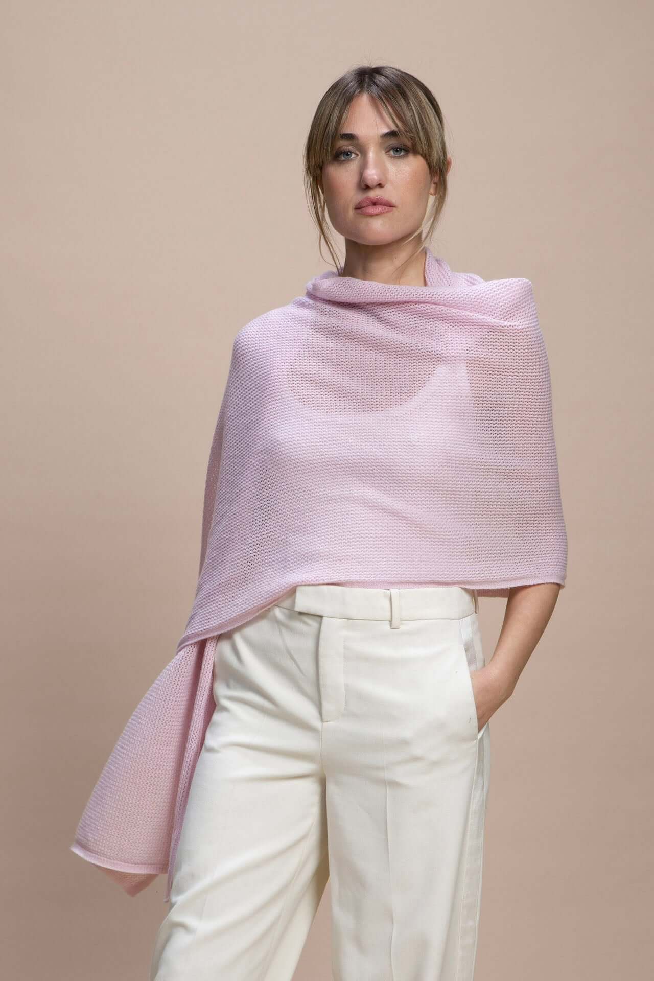 Sabaudia - Stola traforata leggera 100% Cashmere