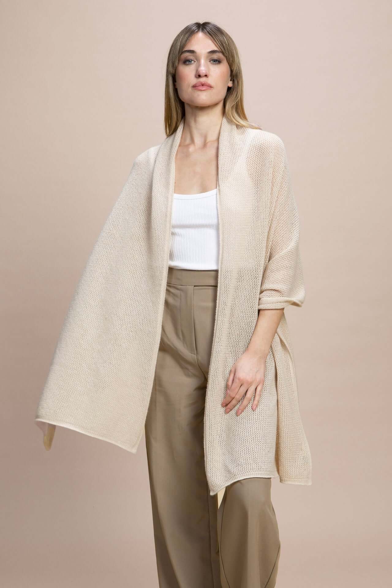 Sabaudia - Stola traforata leggera 100% Cashmere