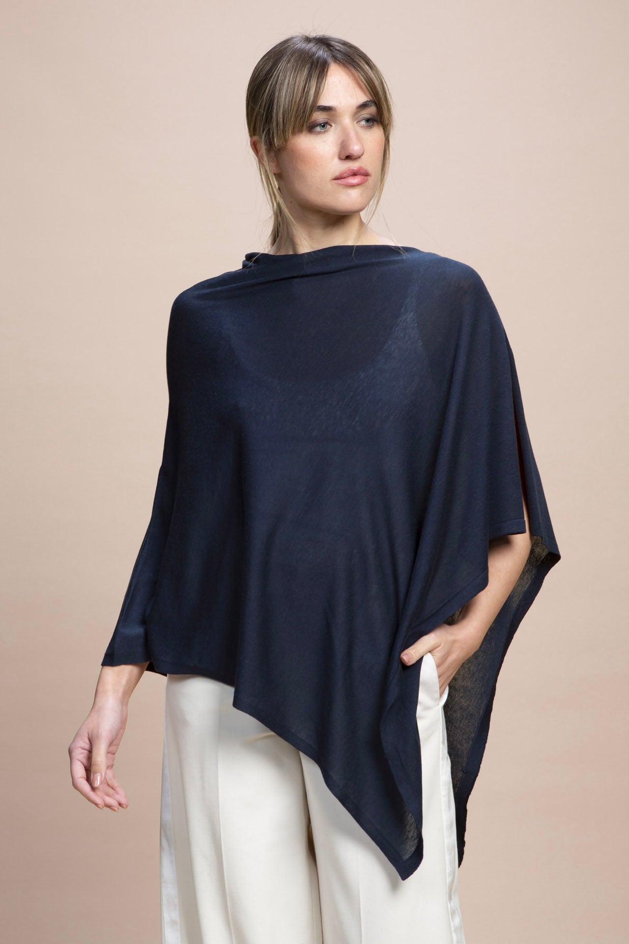 Vernazza - Poncho con apertura laterale 100% Seta