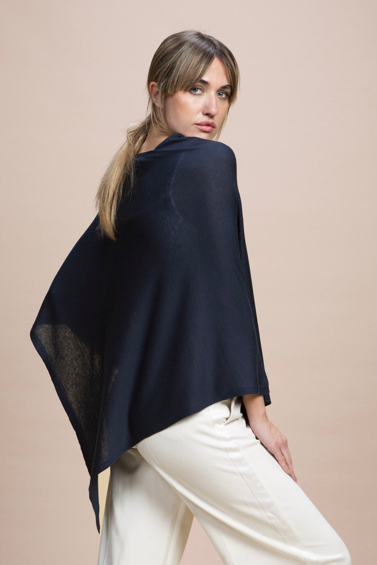Vernazza - Poncho con apertura laterale 100% Seta